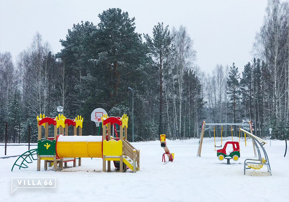 Детская площадка в «Ежевике» №1