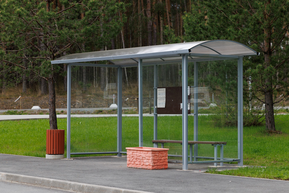 Школьный автобус в посёлке «Заповедник» №1