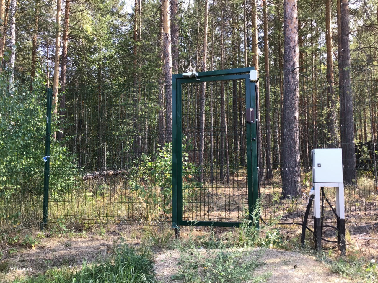 Калитки в лес оборудованы электронными замками №1