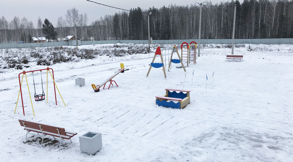 Закончена установка детских площадок в поселках «Сокол» и «Совята» №1