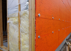 Как утеплить деревянный дом?