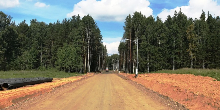 Продолжается строительство дорог в поселке 