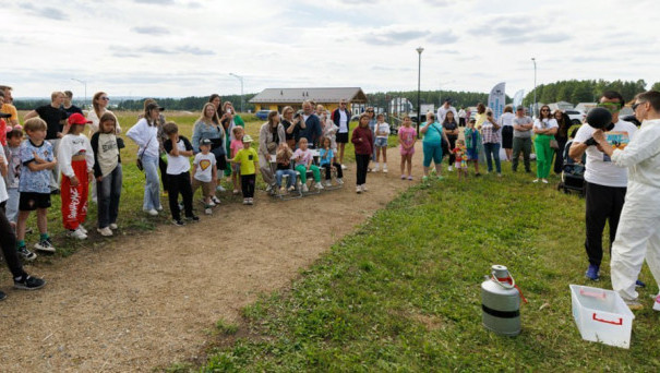 Жители отпраздновали День рождения «Радости»