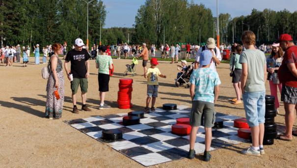 Жители отпраздновали десятилетие коттеджного посёлка «Заповедник»