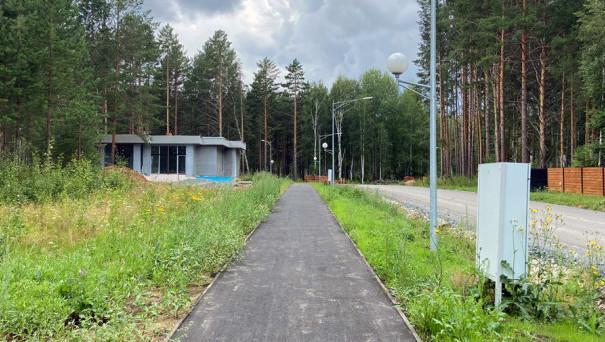 Закончено асфальтирование тротуаров в посёлках «Изумруд» и «Малахит»