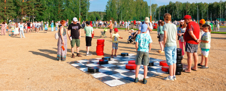 Большая семейная стройка в «Заповеднике»