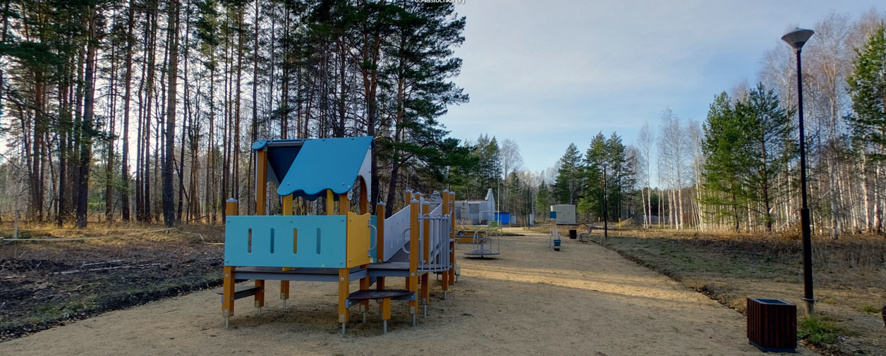 Детская площадка появилась в поселке «Ласточка»