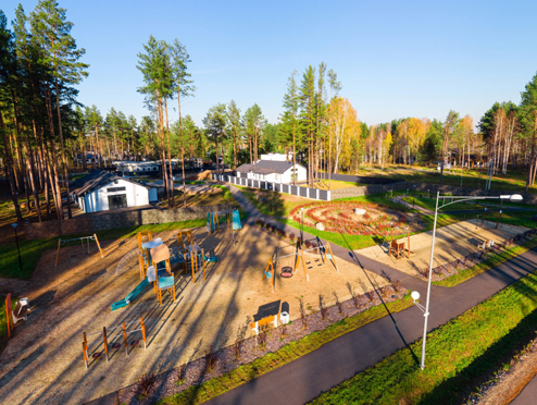 Спортивно-игровой комплекс в южной части «Заповедника» - октябрь 2025