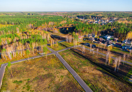 Золотая осень в коттеджном поселке "Заповедник" - октябрь 2024