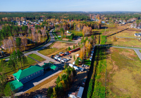 Золотая осень в коттеджном поселке "Заповедник" - октябрь 2024