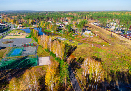 Золотая осень в коттеджном поселке "Заповедник" - октябрь 2024