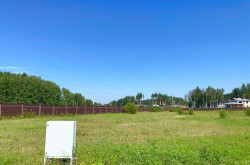 Участок № 9 в поселке Амур, площадь 13.60 соток