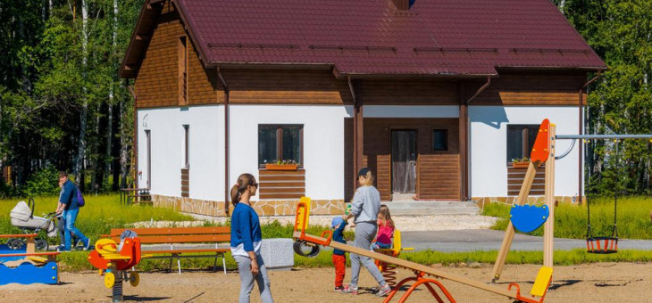 Земельный участок № 4 в Ласточка, цена 560 000 руб/сотка